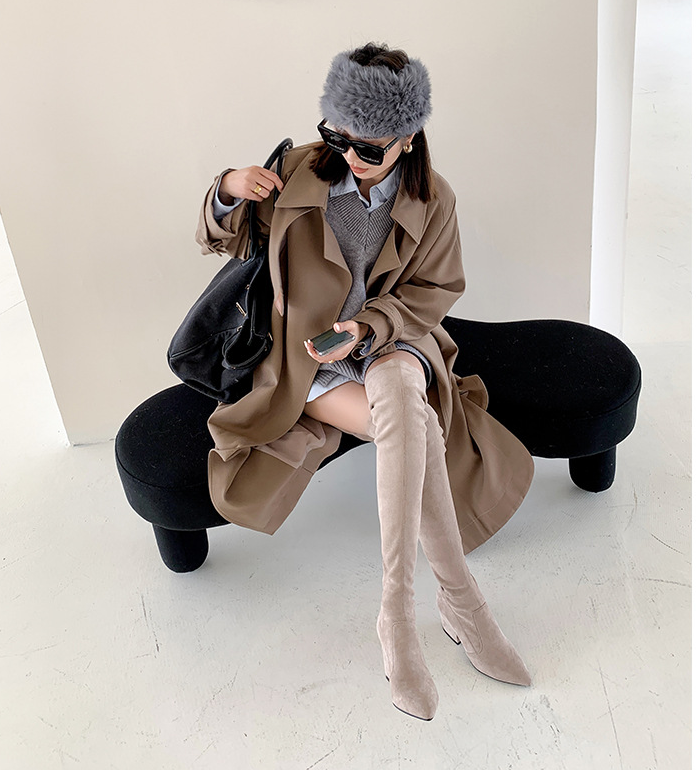 Elegant Suede Heeled Boots