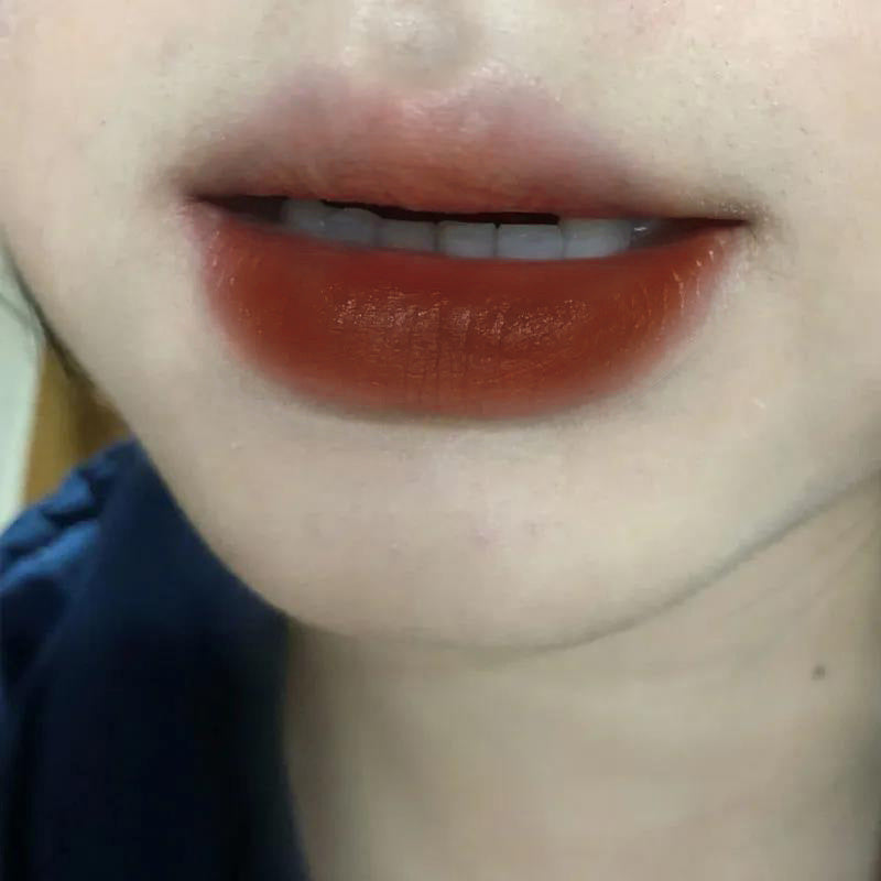 Romantic Satin Lip Glaze
