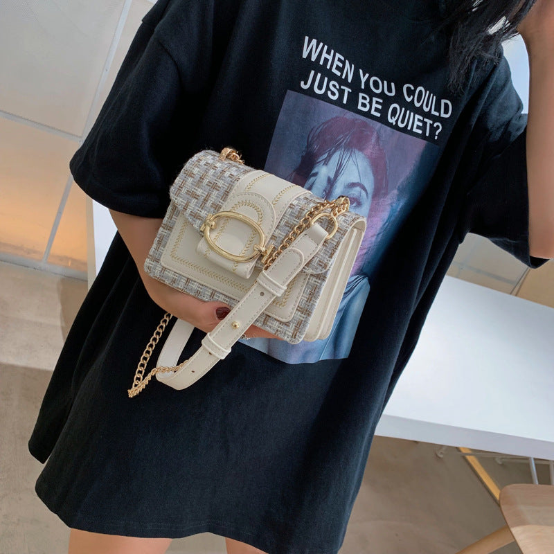 Elegant Chain-Link Shoulder Bag