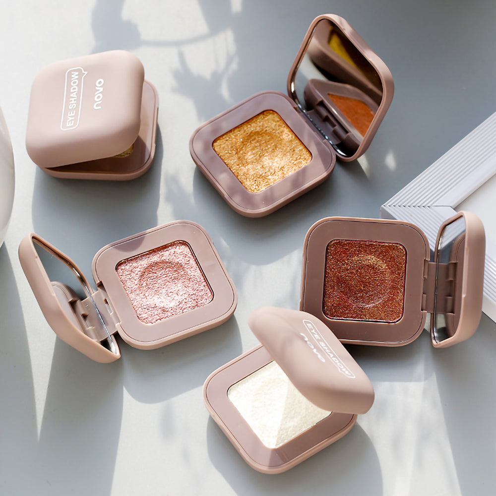 NOVO Monochrome Fingertip Eyeshadow