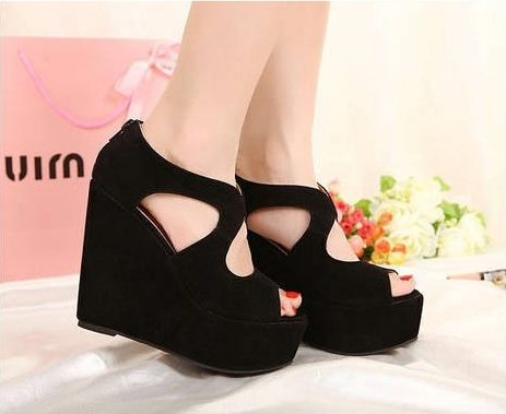 Wedge Heeled Peep Toe Sandals with Thick Sole