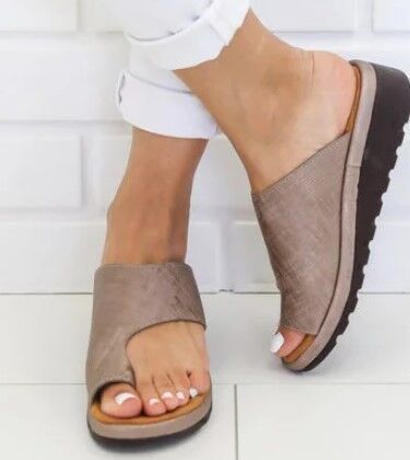 Chic Slip-On Wedge Sandals