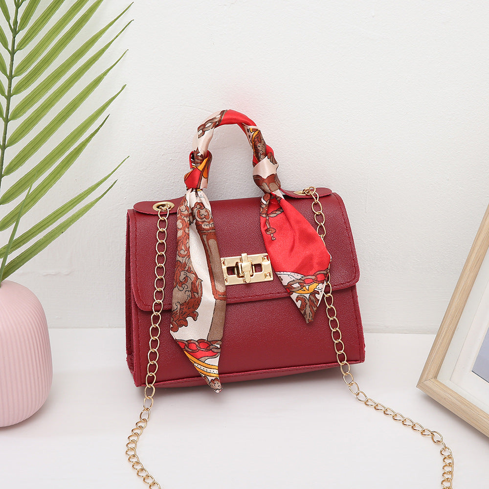 Trendy Women's Mini Chain Shoulder Bag with Scarf
