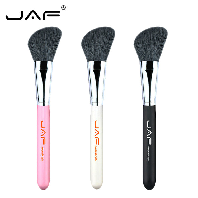 Elegant Arc Blush Brush
