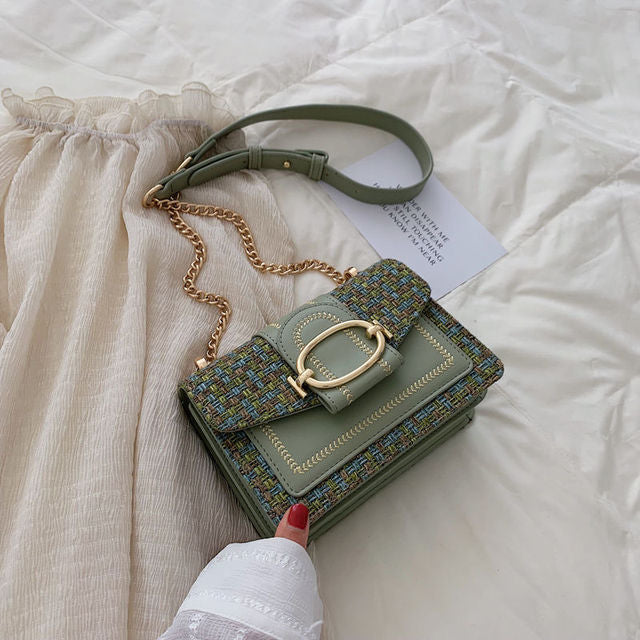 Elegant Chain-Link Shoulder Bag
