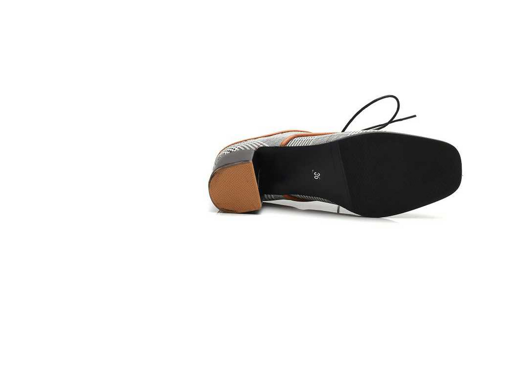 Elegant Chunky Heel Oxfords