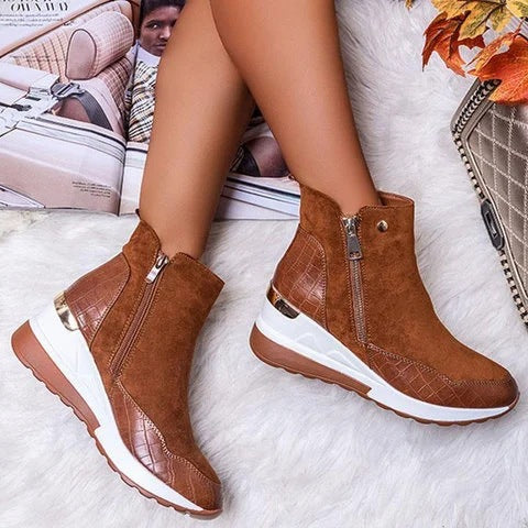 Low Barrel Round Head Wedge-Heeled Martin Boots