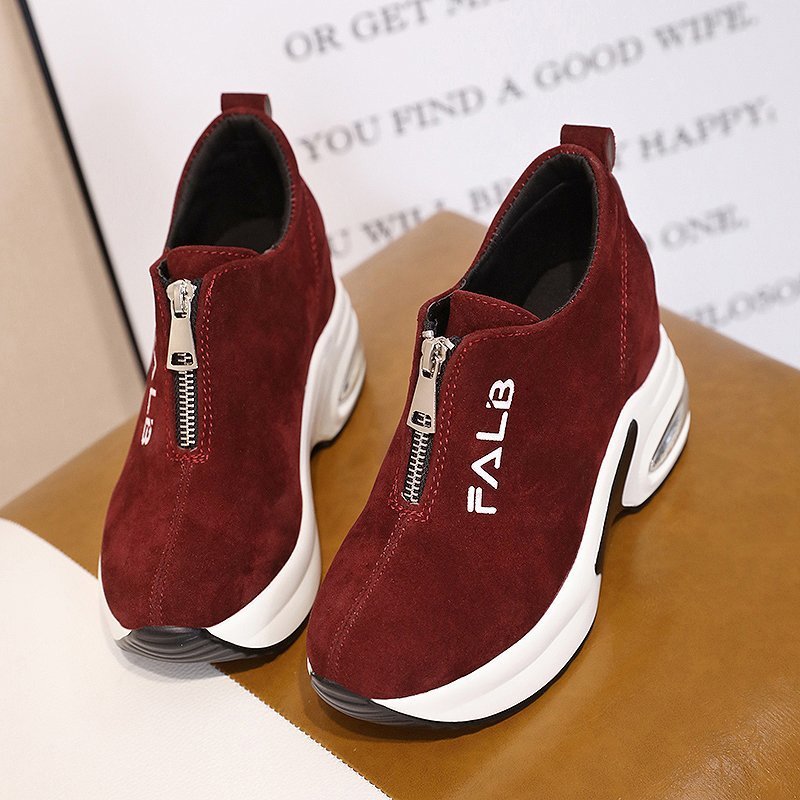 Elevate Air-Cushioned Women's Sneakers