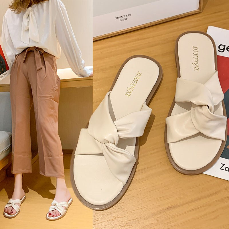 Enchanted Comfort Jelly Sandals