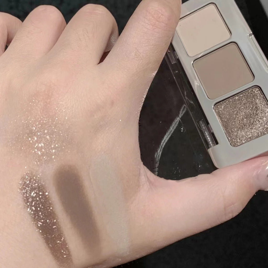 Elegant Tri-Tone Eyeshadow Suite