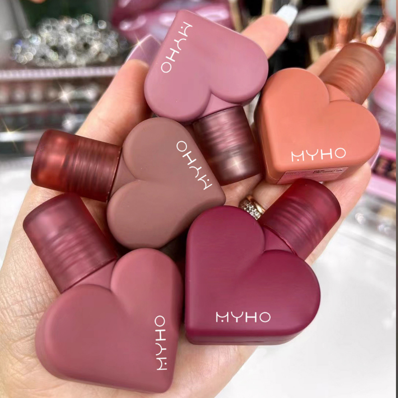 Elegant Nude Matte Lip Enamel