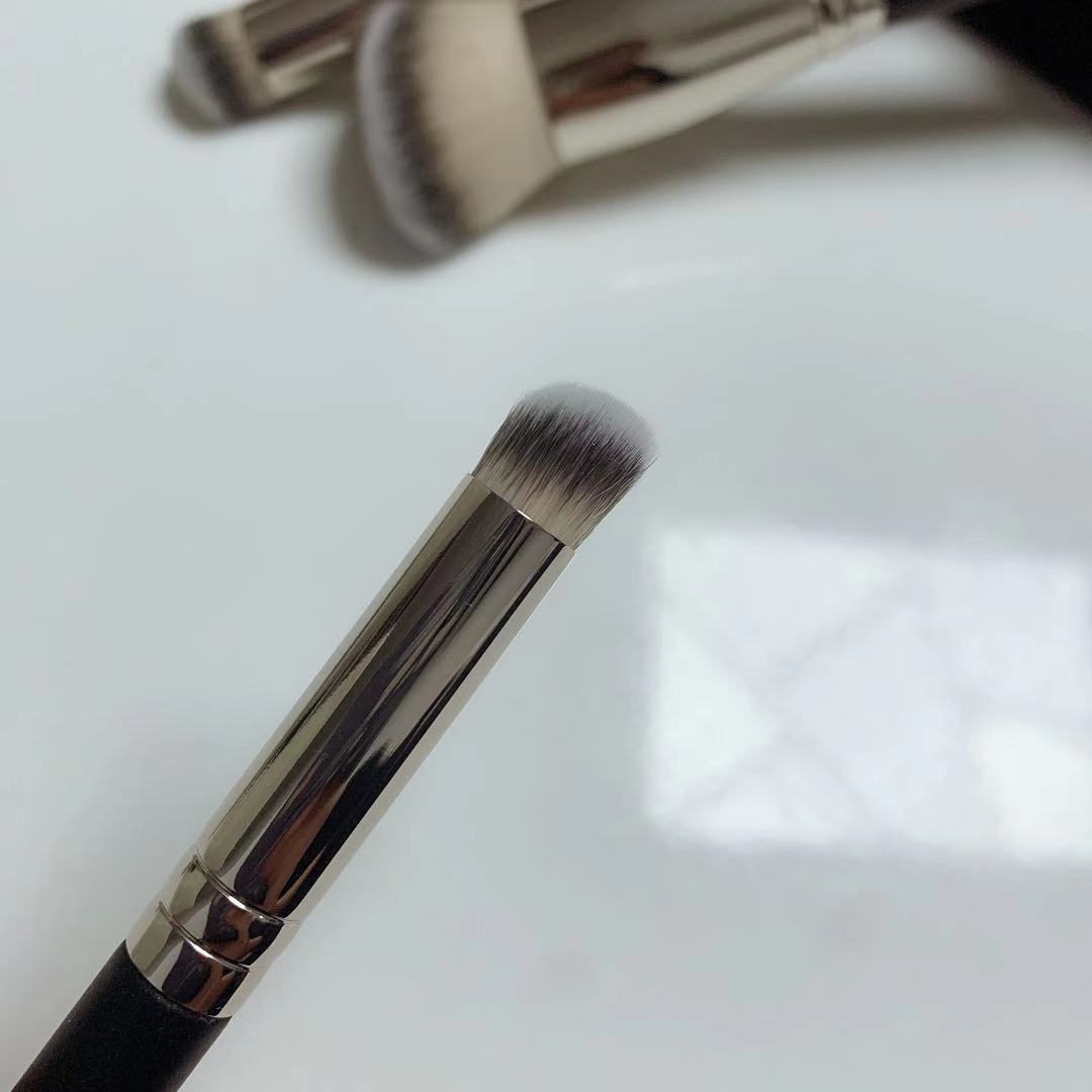 Flawless Finish Makeup Brush Trio