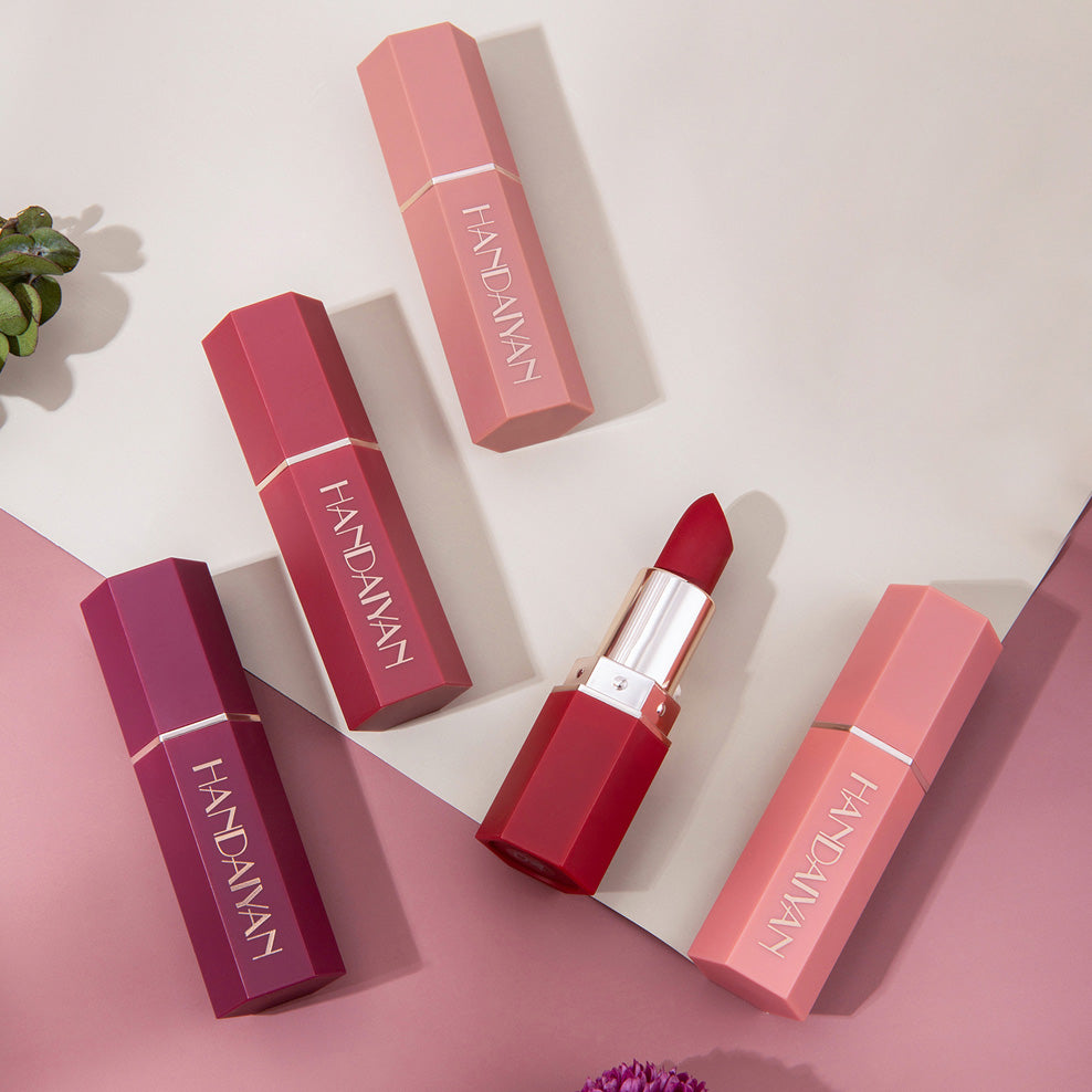 6-Color Matte Lipstick with Delicate Texture for Daily Use