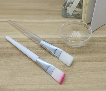 Clear Skincare Bowl and Brush Set