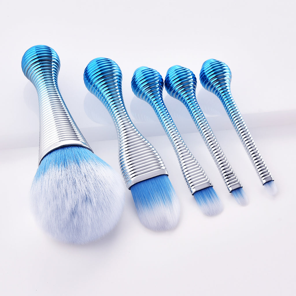Elegant Gradient Brush Ensemble