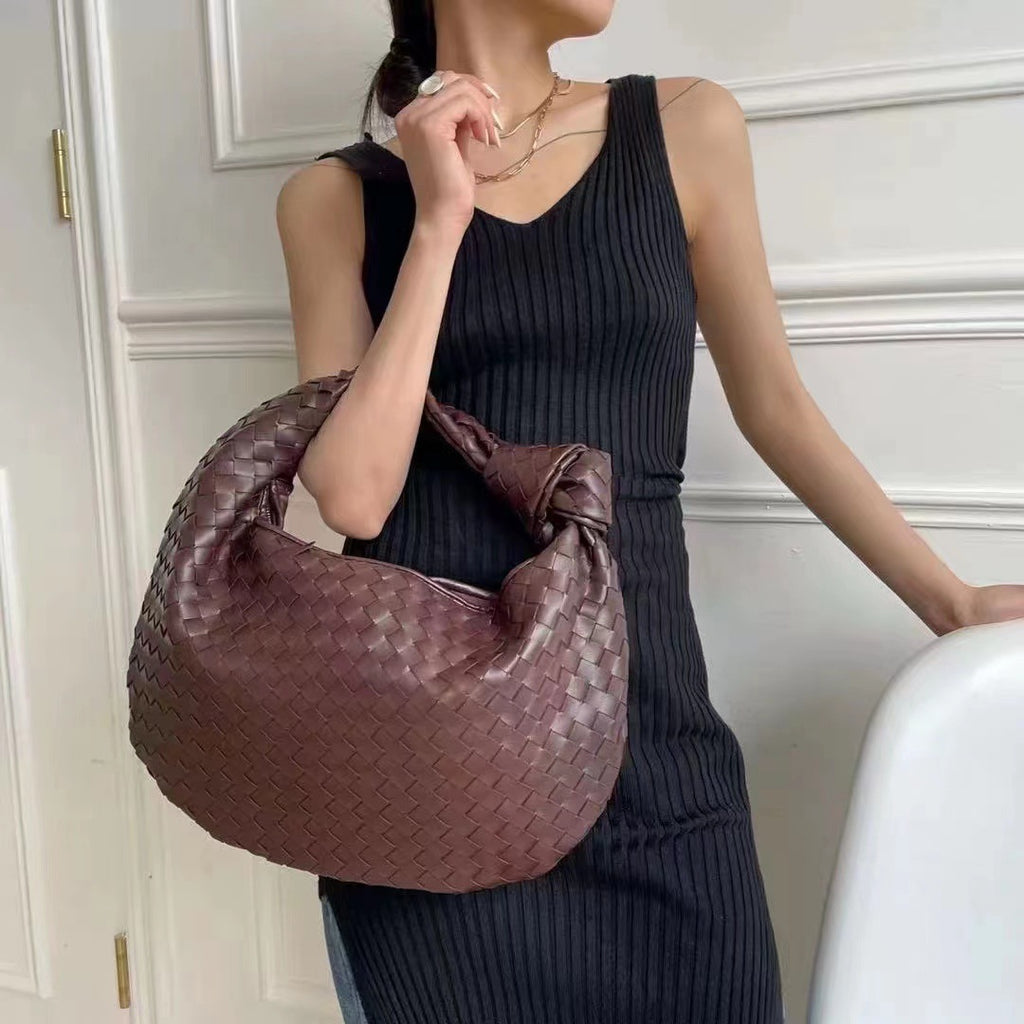 Chic Large Woven Traveler Tote - 2023 Edition
