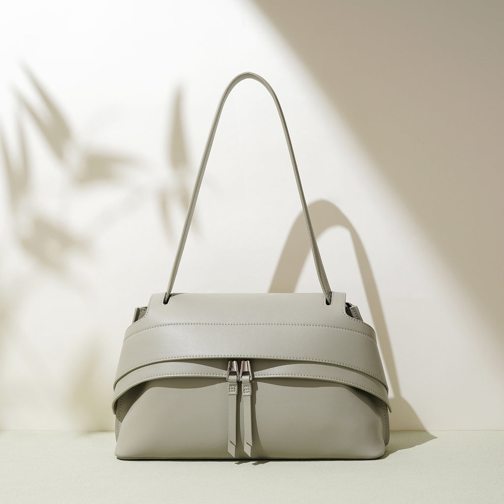 Versatile Travel Saddle Crossbody Bag