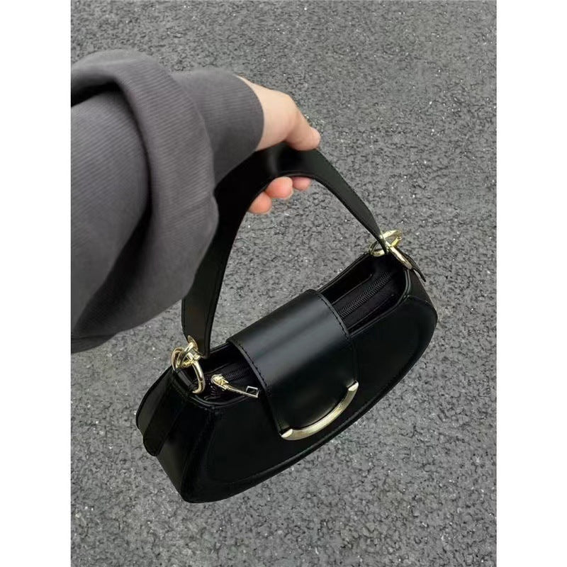 Chic Vintage Saddle Crossbody