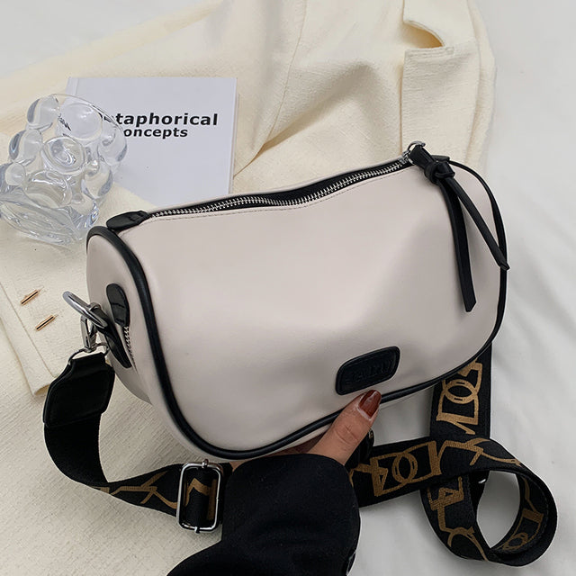 Elegant Sporty Chic Shoulder Bag