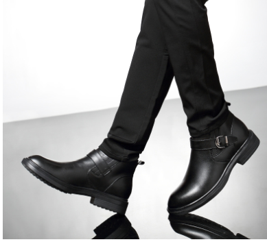 Elegant Cowhide Business Boots