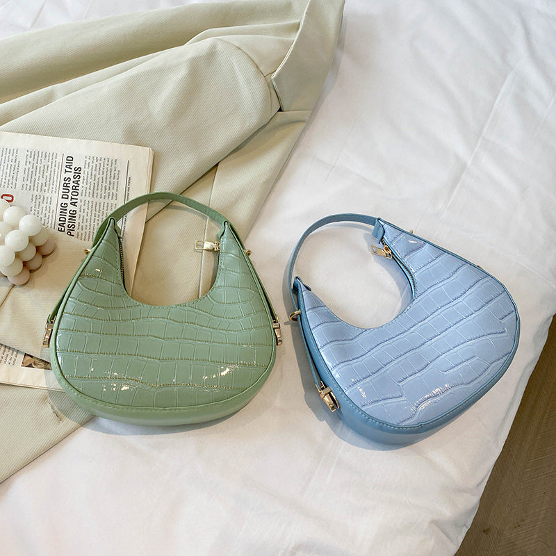 Chic French Women's Shoulder Bag - Summer 2022 Trend