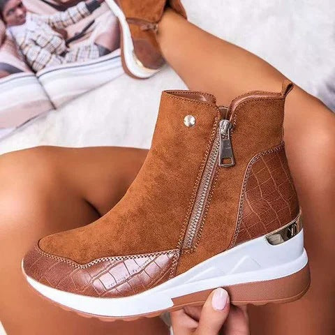 Low Barrel Round Head Wedge-Heeled Martin Boots