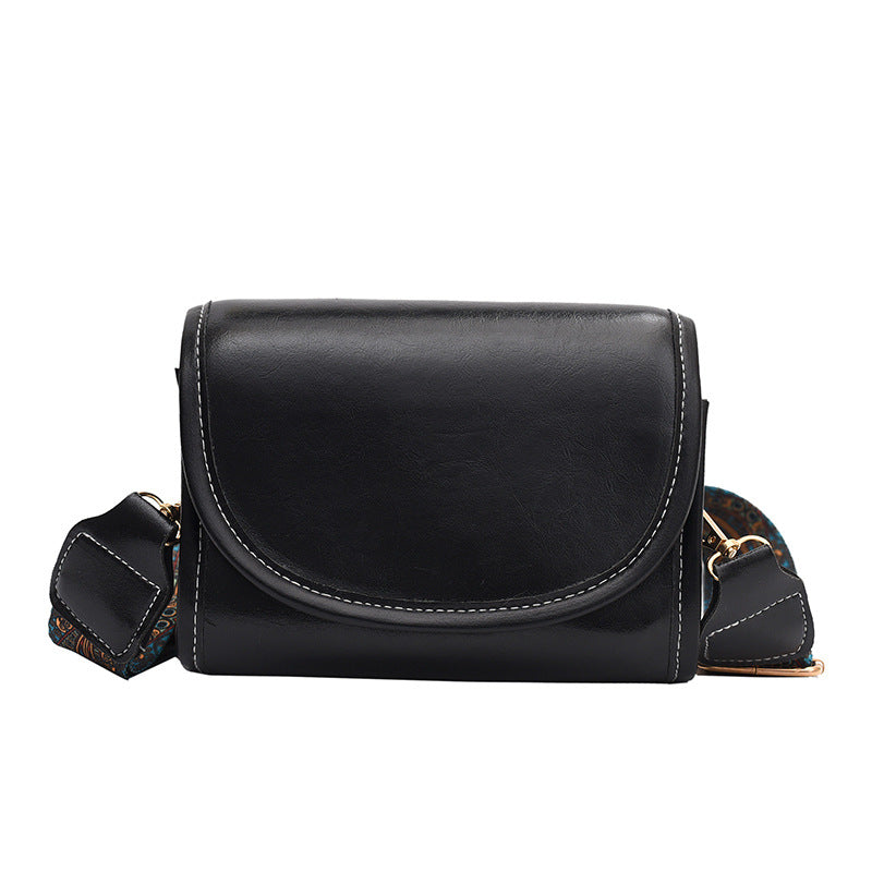 Trendy Vintage Women's Shoulder Bag for Fall 2022