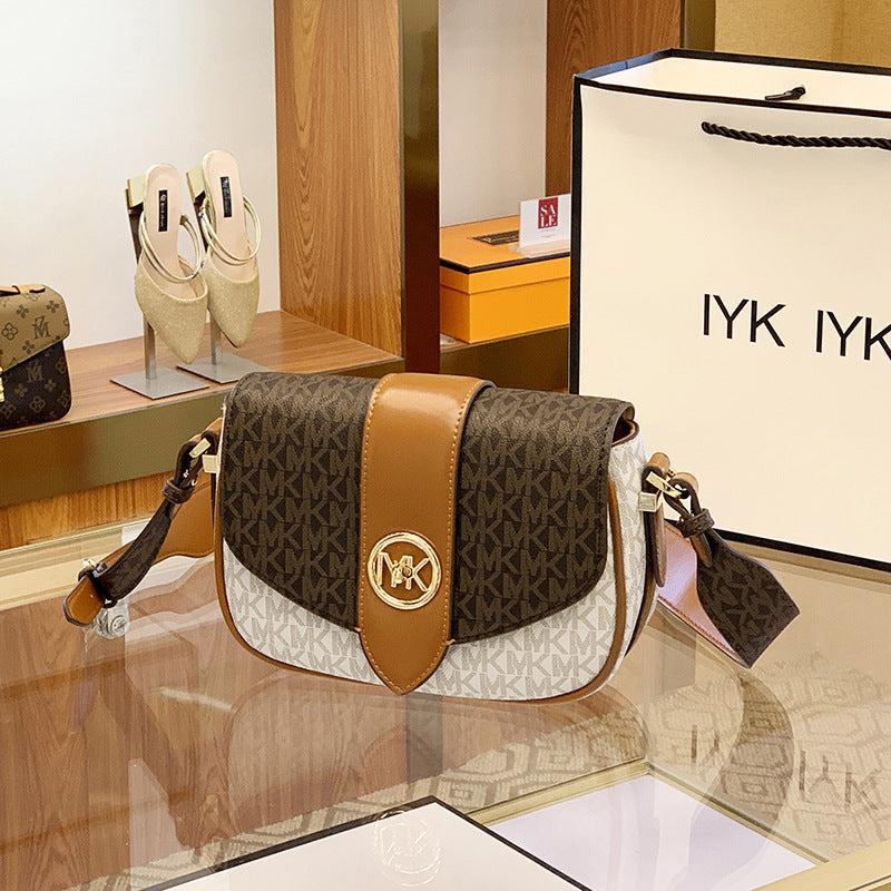 2023 New Women's Leather Saddle Bag from Hong Kong