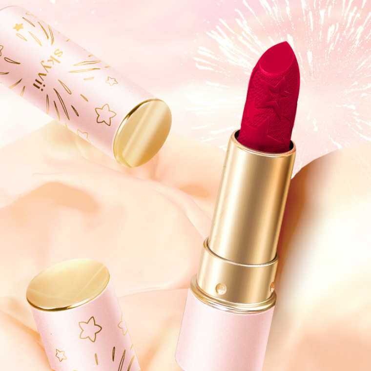 Velvet Matte Elegance Lipstick - Retro Red