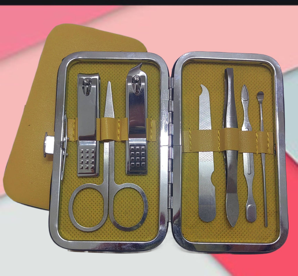 Elegant 7-Piece Manicure Set