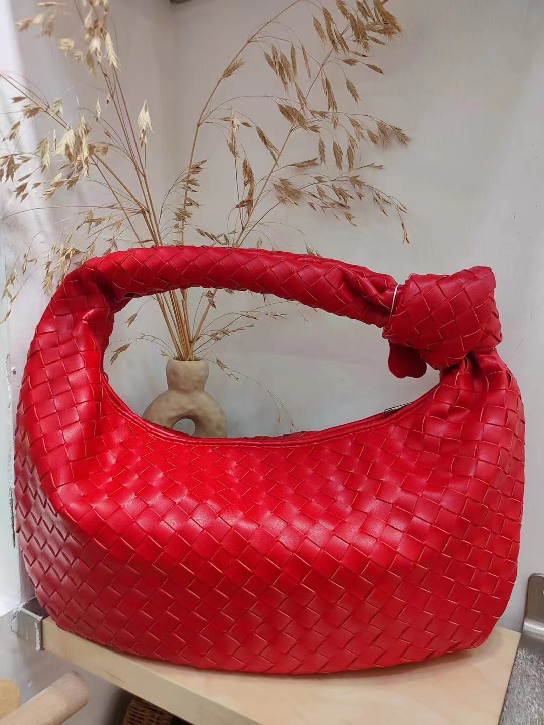 Chic Large Woven Traveler Tote - 2023 Edition