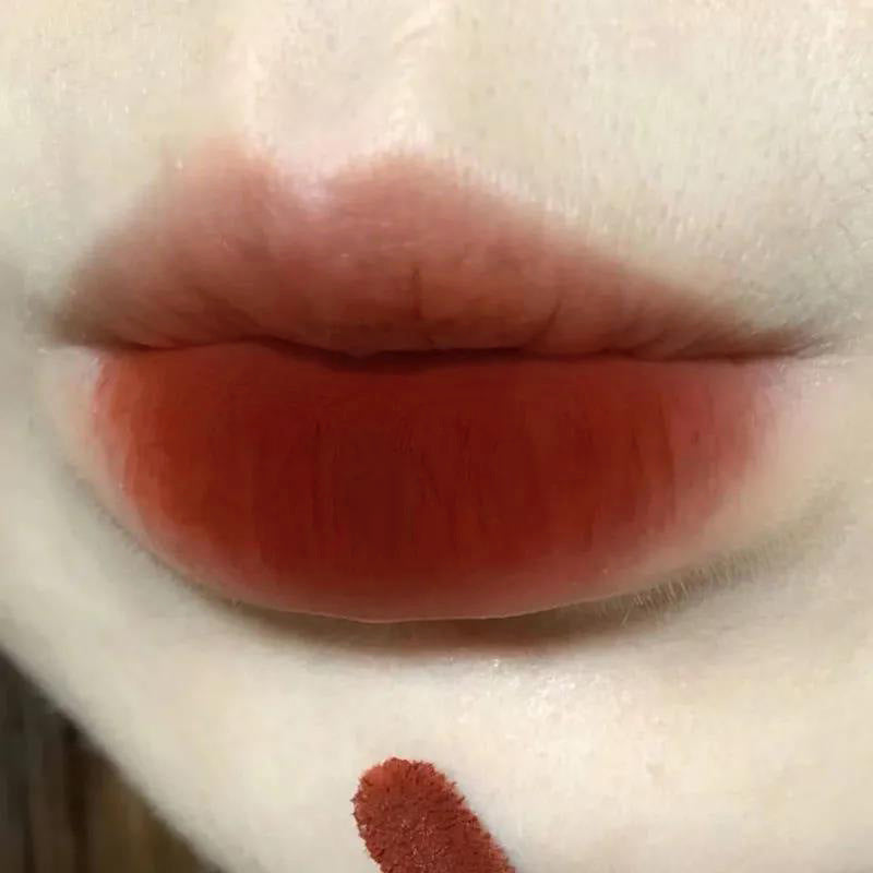 Romantic Satin Lip Glaze
