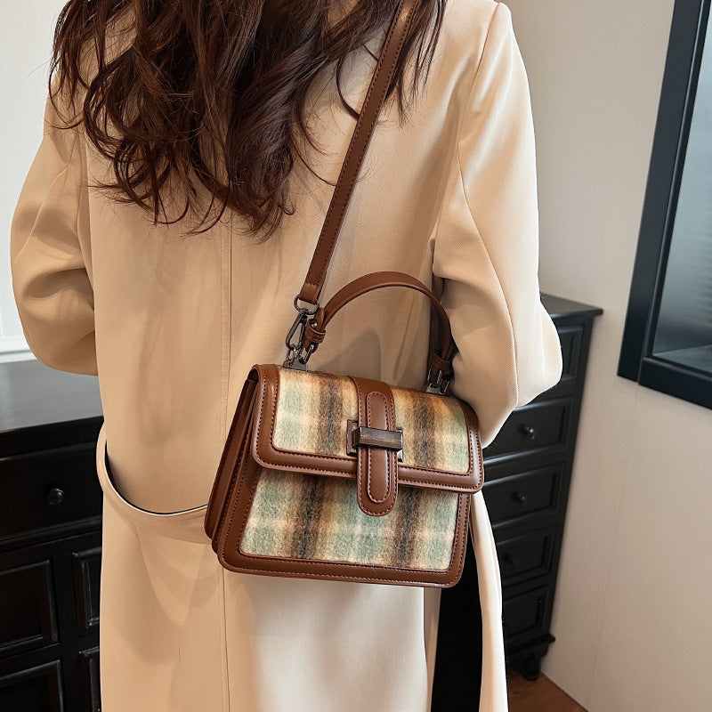 Elegant Vintage Wool Plaid Tote