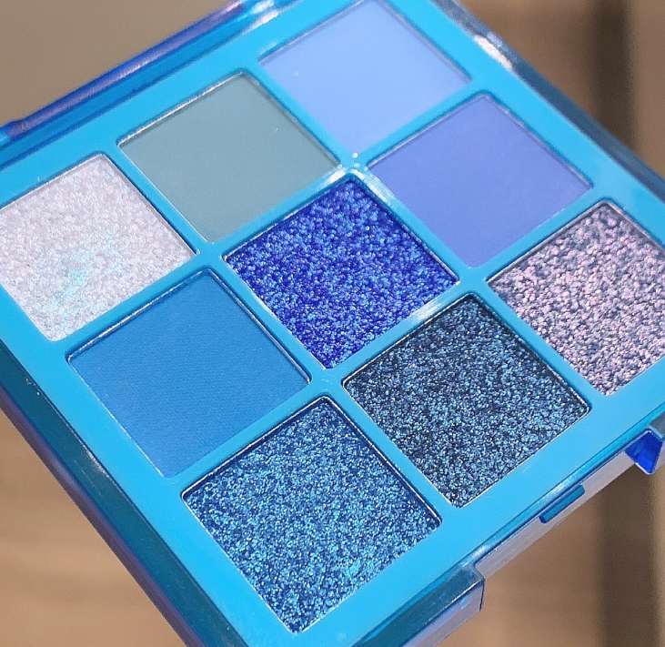 INSFANY Radiant Purple Spectrum Eyeshadow