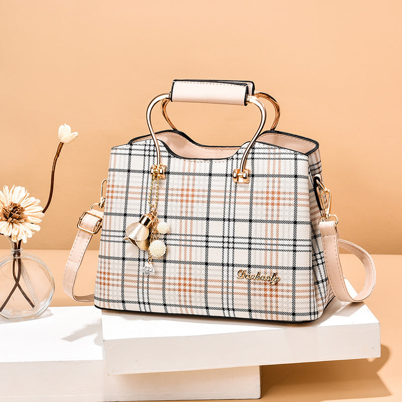 Chic Minimalist Summer Bag