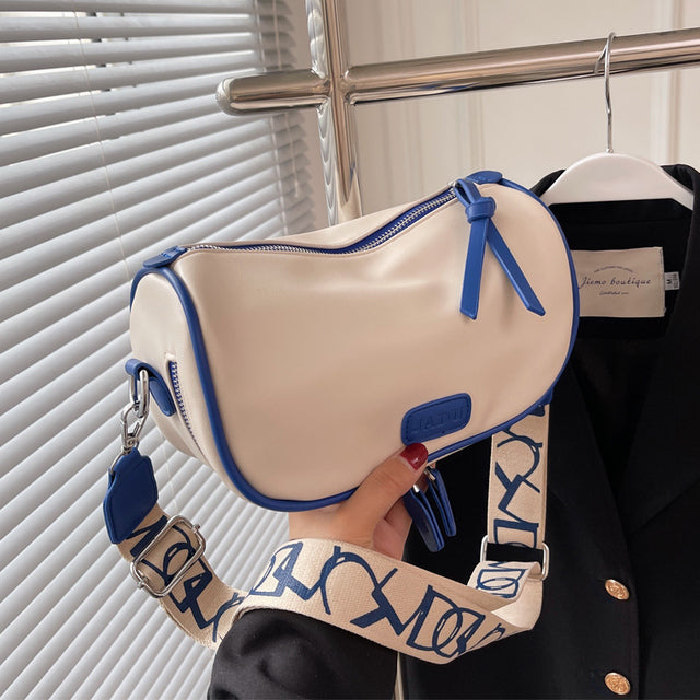 Elegant Sporty Chic Shoulder Bag