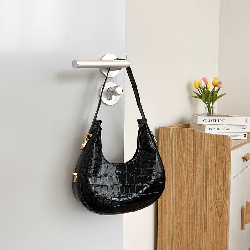 Chic French Women's Shoulder Bag - Summer 2022 Trend