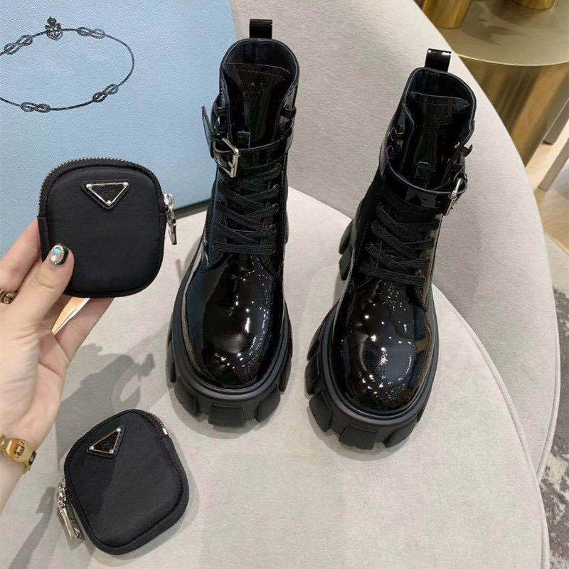 Chic Martin Mid-Calf Boots