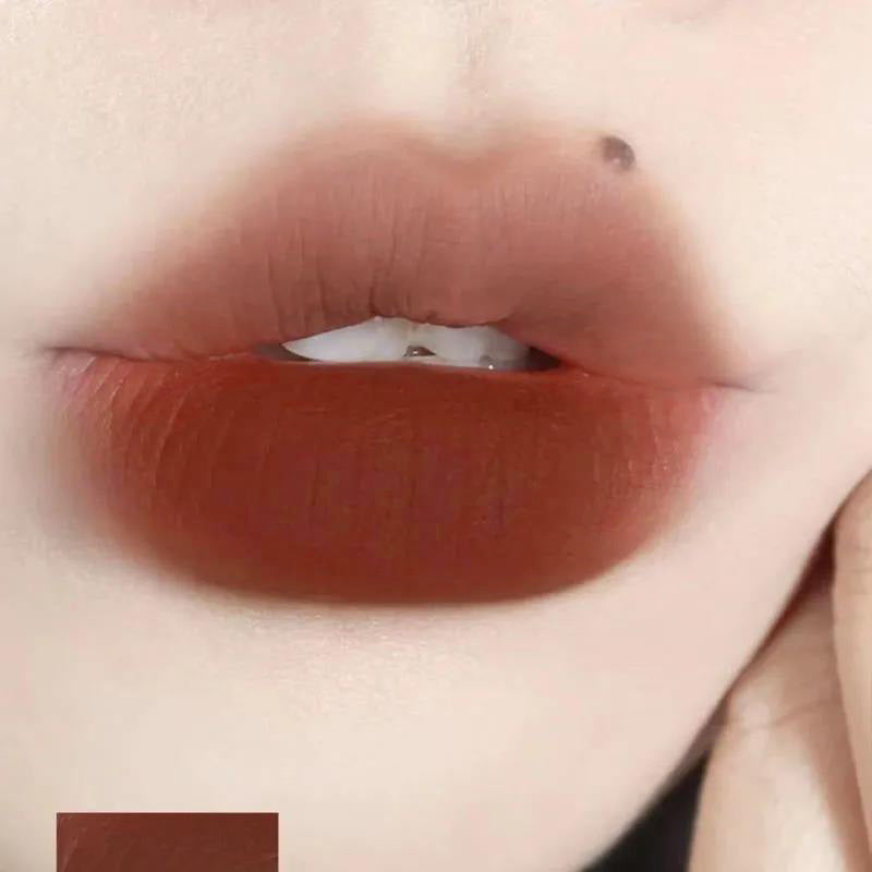 Romantic Satin Lip Glaze