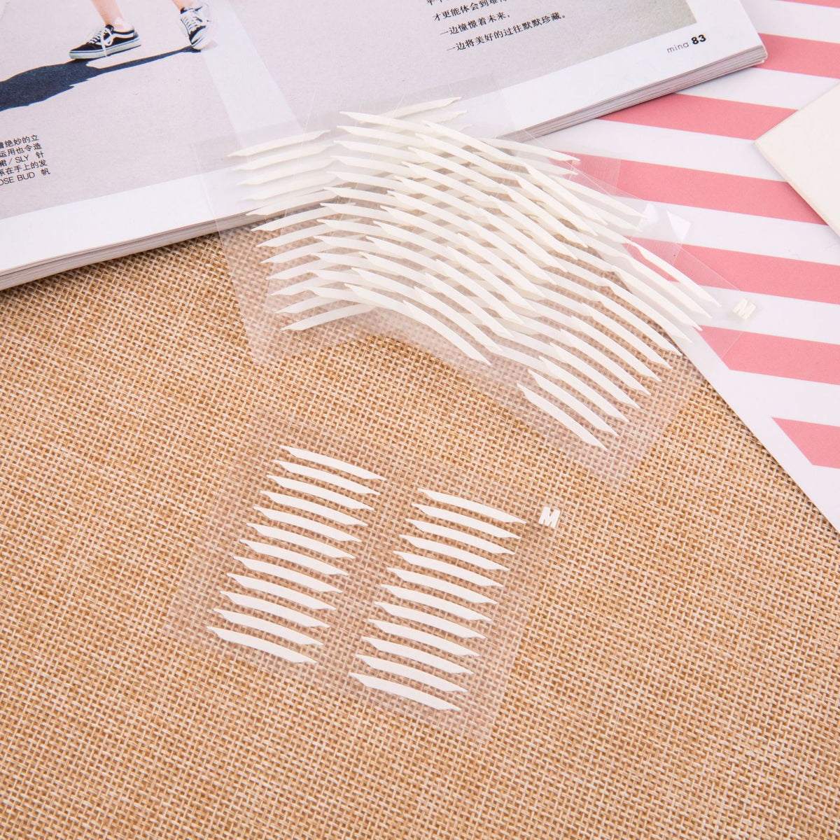 Invisible Double Eyelid Tape with Lace Design
