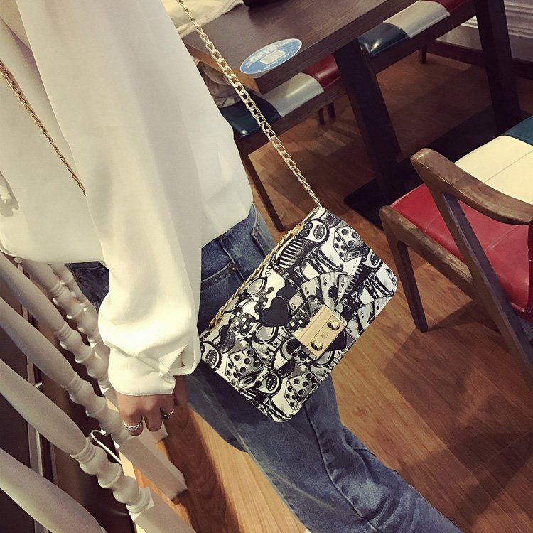 Trendy Printed Mini Crossbody Bag with Chain Strap
