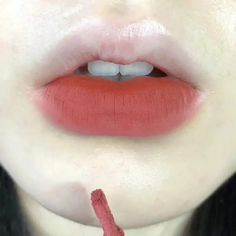 Romantic Satin Lip Glaze