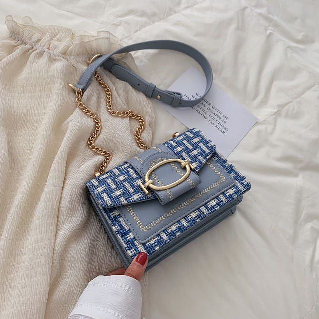 Elegant Chain-Link Shoulder Bag