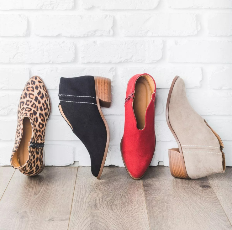 Elegant Leopard Ankle Boots