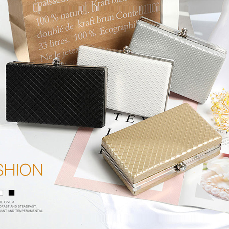 Elegant Evening Clutch with Chain