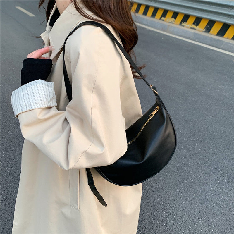 Elegant Dumpling Crossbody