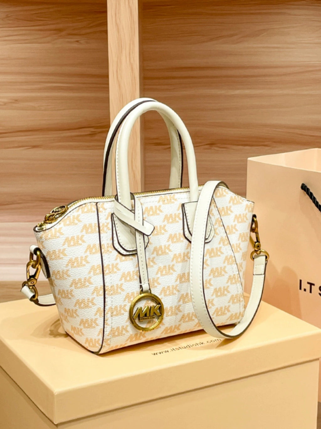 Hong Kong MK Tote Bag - Stylish Leather Mom Bag 2023
