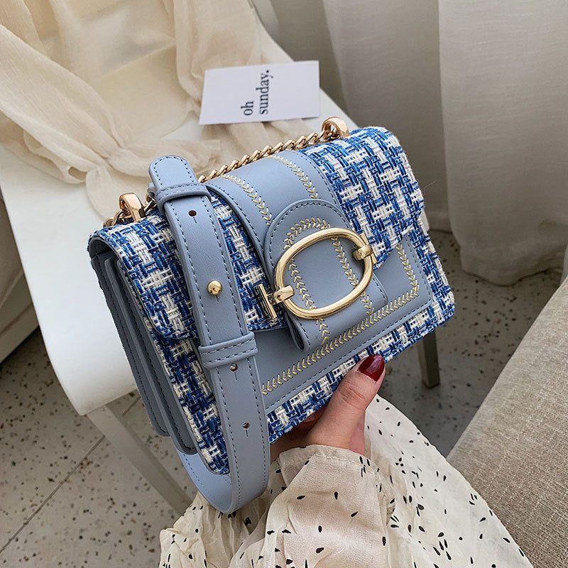 Elegant Chain-Link Shoulder Bag