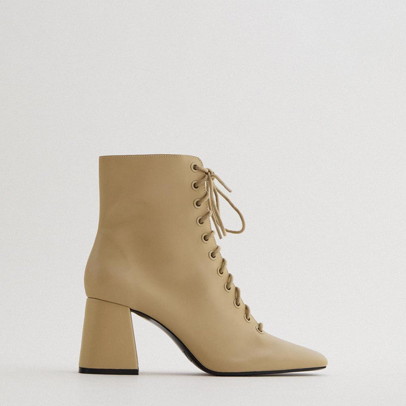 Camel Elegant Lace-Up Ankle Boots