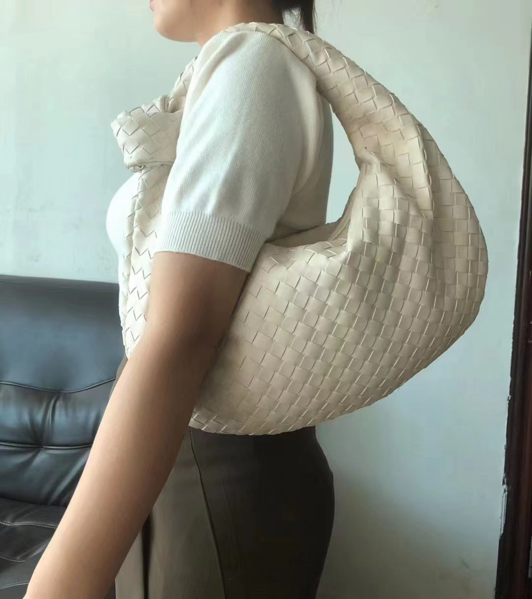 Chic Large Woven Traveler Tote - 2023 Edition